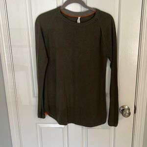 Lululemon sweater dark olive green with cute details size 12